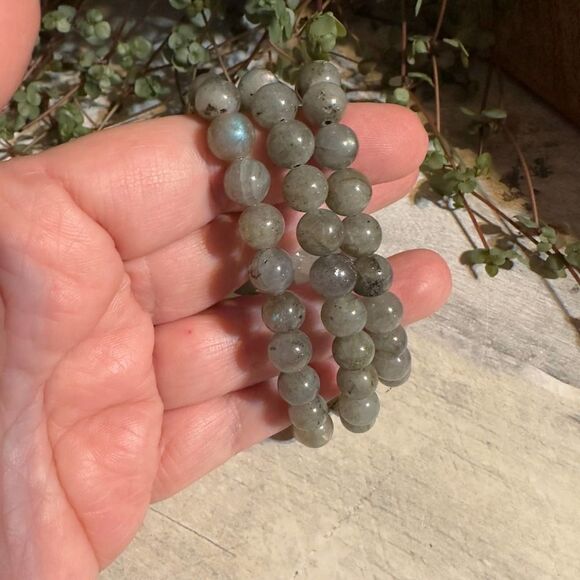 Natural Labradorite Beaded Stretch Bracelet - Picture 6 of 8